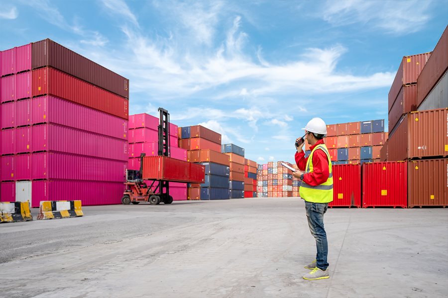 perusahaan transportasi dan logistik di bei