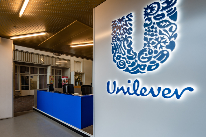 harga 1 lot saham unilever